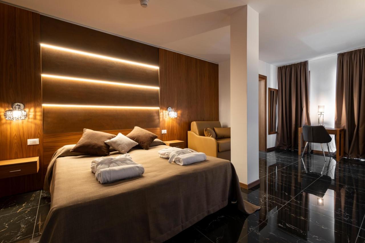 Hotel Mare Ліньяно-Сабб'ядоро Екстер'єр фото